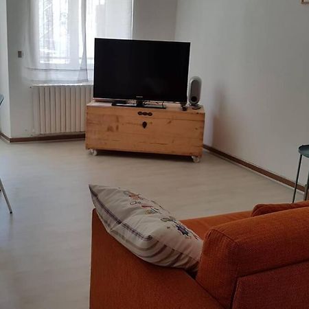 La Corte Senza Tempo Canonica  Eksteriør billede