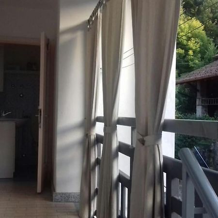 La Corte Senza Tempo Canonica  Eksteriør billede